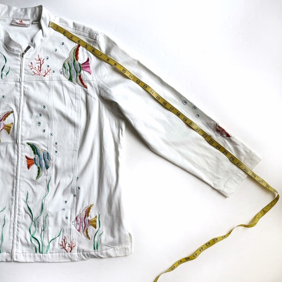 Quacker Factory Embroidered Jacket 1X White Fish Sea Life Tropical Beach Sequins - Picture 15 of 16